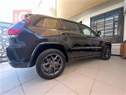 جیپ گراند شیرۆکی